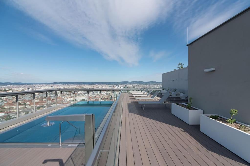 维也纳Hoch Hinaus, Neu Und Stilvoll Mit Pool Am Dach公寓 外观 照片