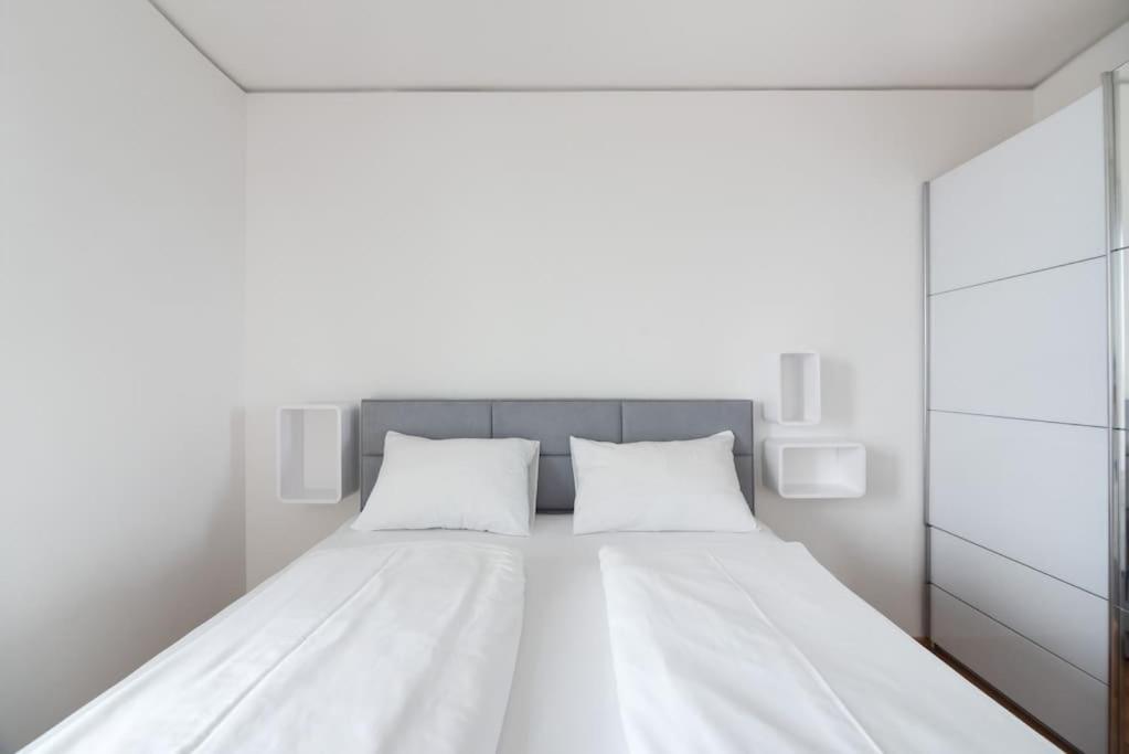 维也纳Hoch Hinaus, Neu Und Stilvoll Mit Pool Am Dach公寓 外观 照片